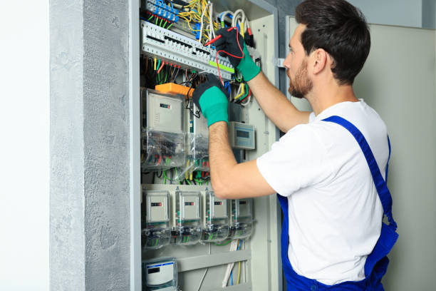 Best Licensed Electrician  in Newark, OH